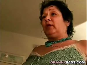 Granny Receives Facial cumshot Cum-shot Pass muster Blowjob